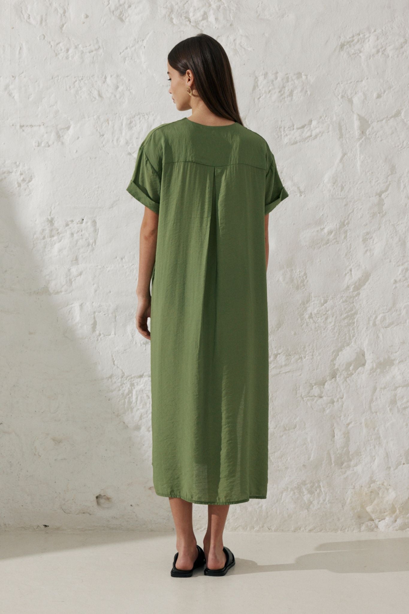 Libre™  | Robe à boutons