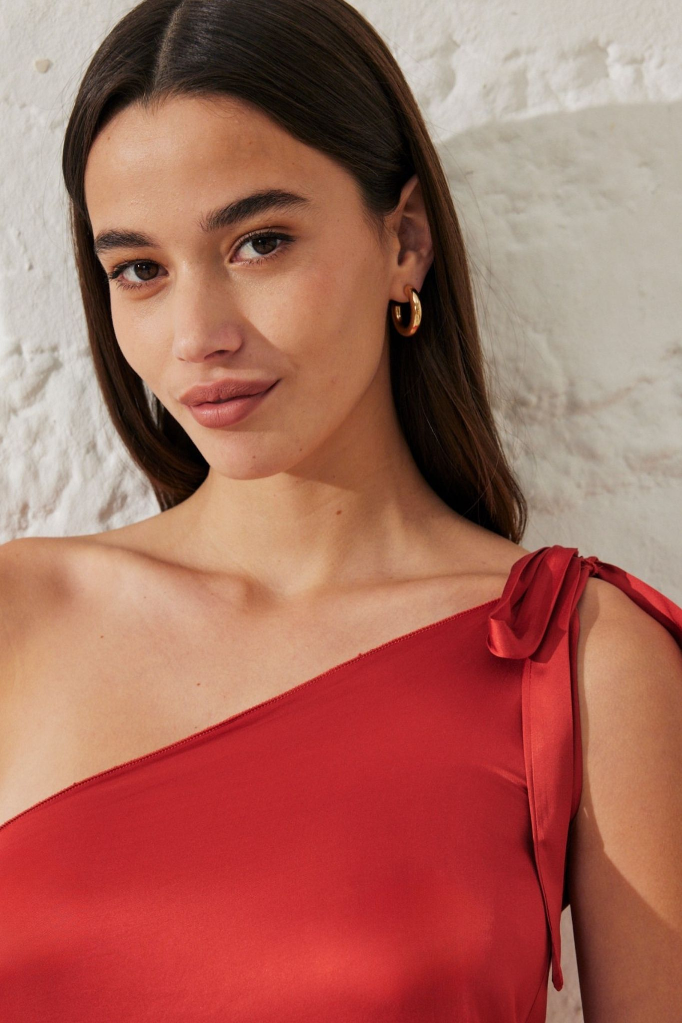 Iris | Robe satinée asymétrique