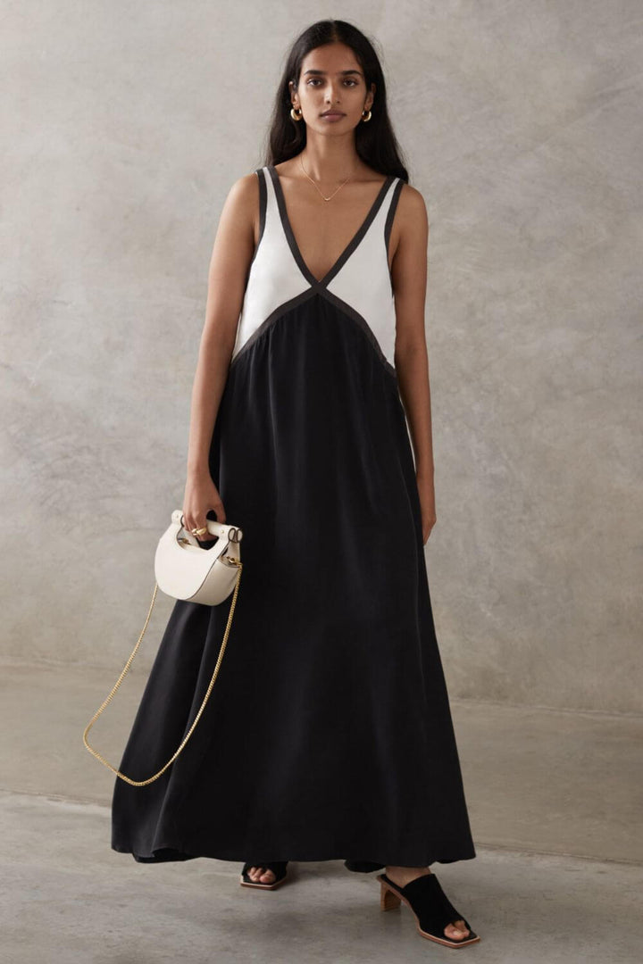 Agate | Robe Midi avec Décolleté en V effet Suédine